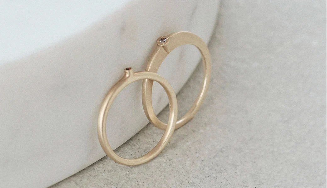 選べる 誕生石 Rhombus リング Styling Sample｜選べる誕生石 vol.2 – cobaco