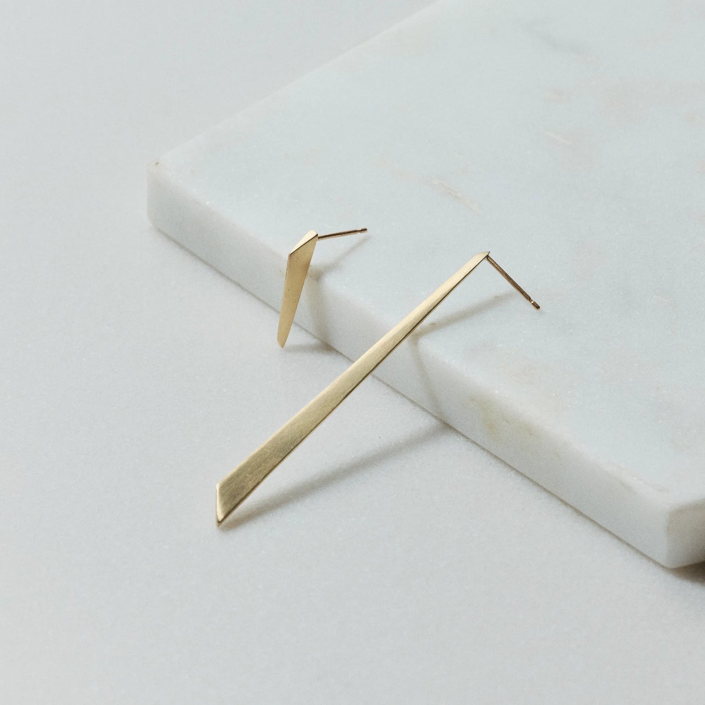 Gold Pierce_staple/short