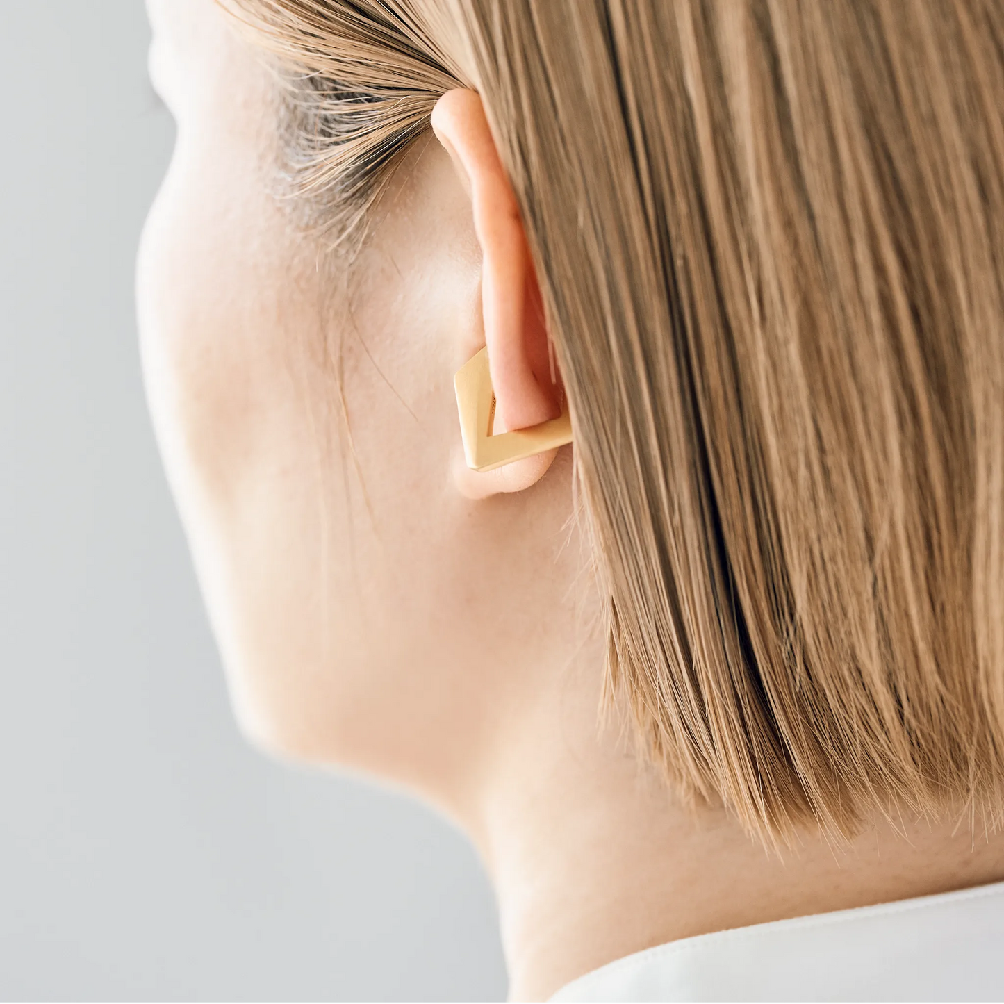 Gold Colored Ear Cuff_staple