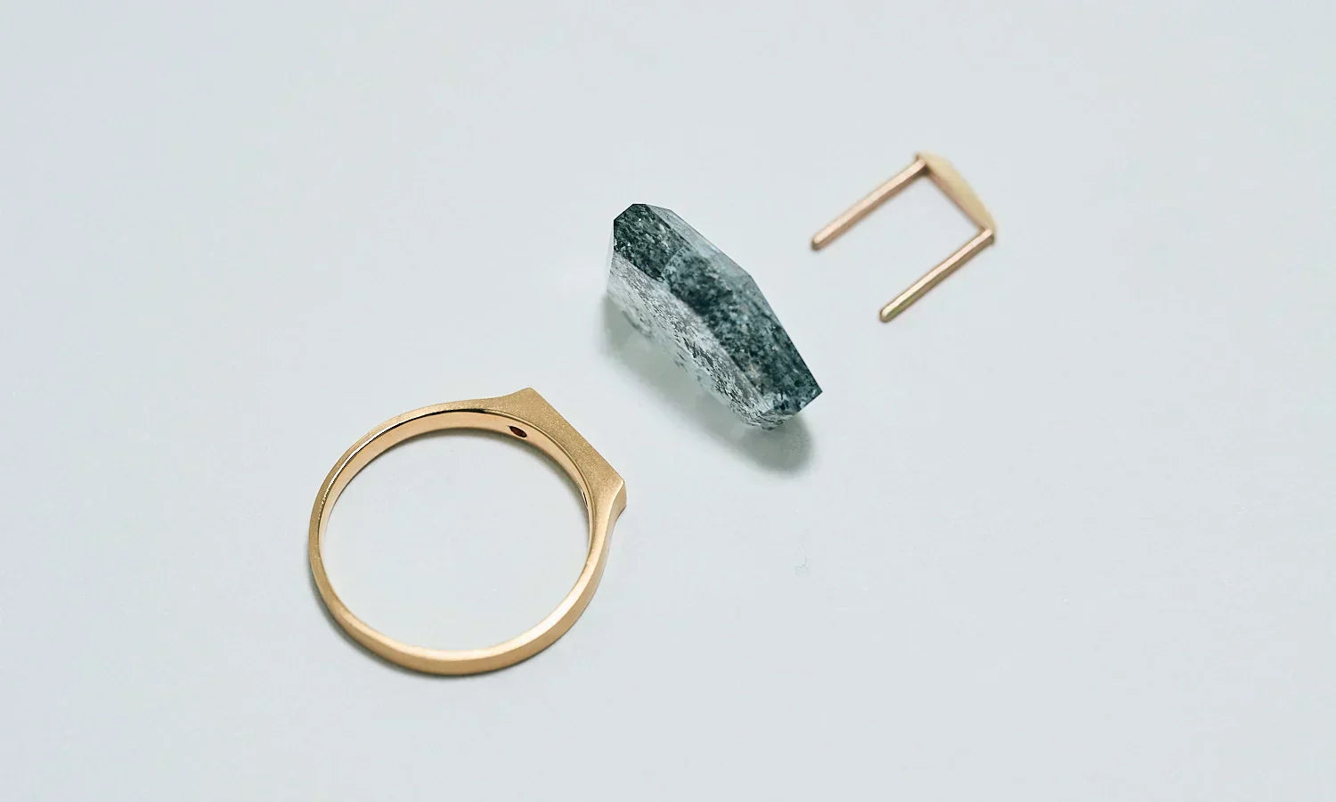 かたちを解放するための構造 ― Staple
