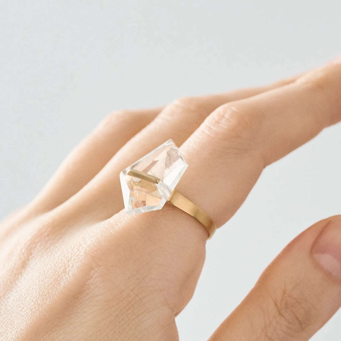 Random Faceted Stone Ring_staple (Rutilated Quartz)