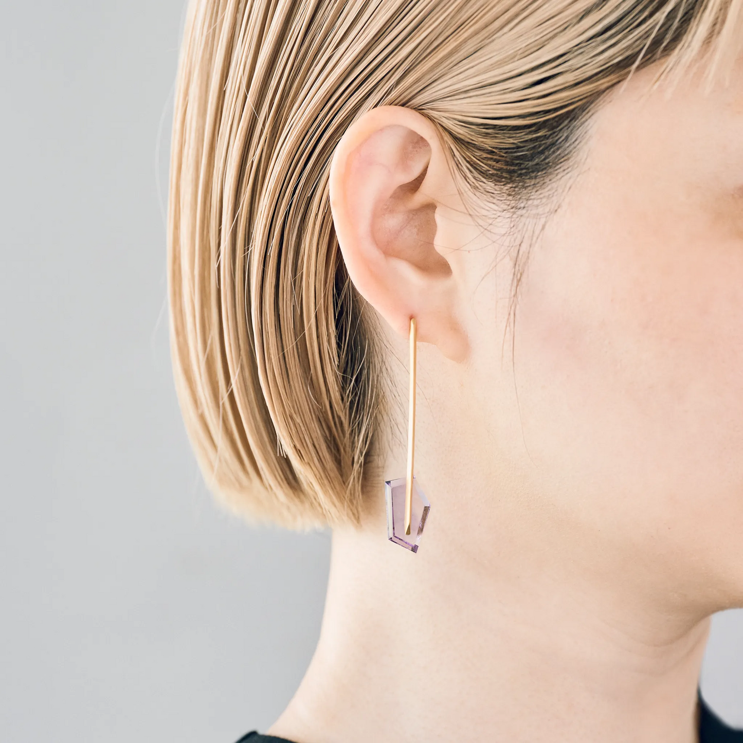 Random Faceted Gemstone Pierce_staple/long (Amethyst)