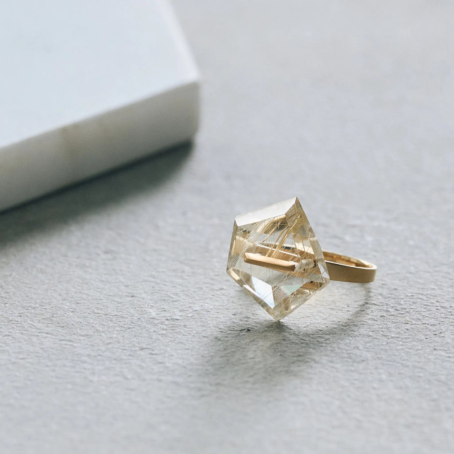 Random Faceted Stone Ring_staple(ルチルクオーツ)