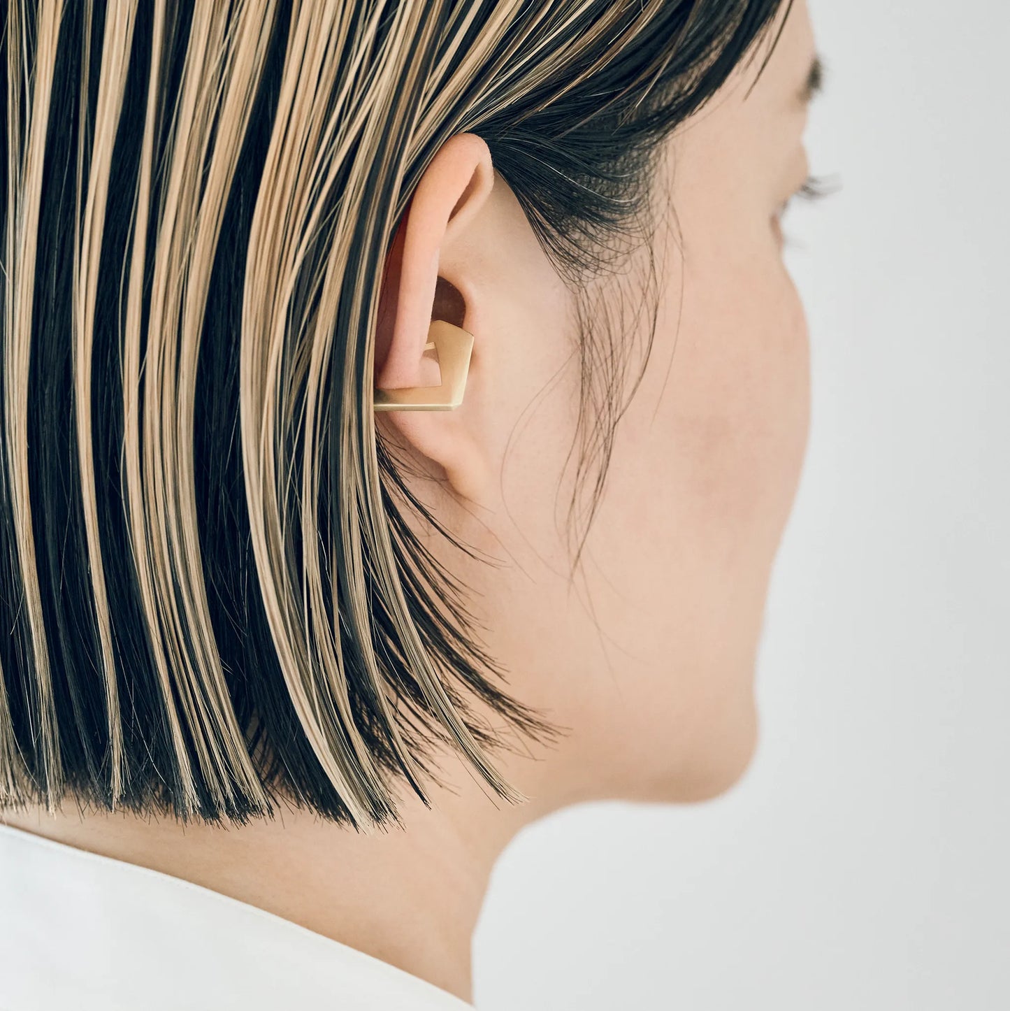 Gold Colored Ear Cuff_staple