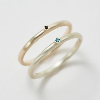 上：K10イエローゴールド　下：K10シャンパンゴールド