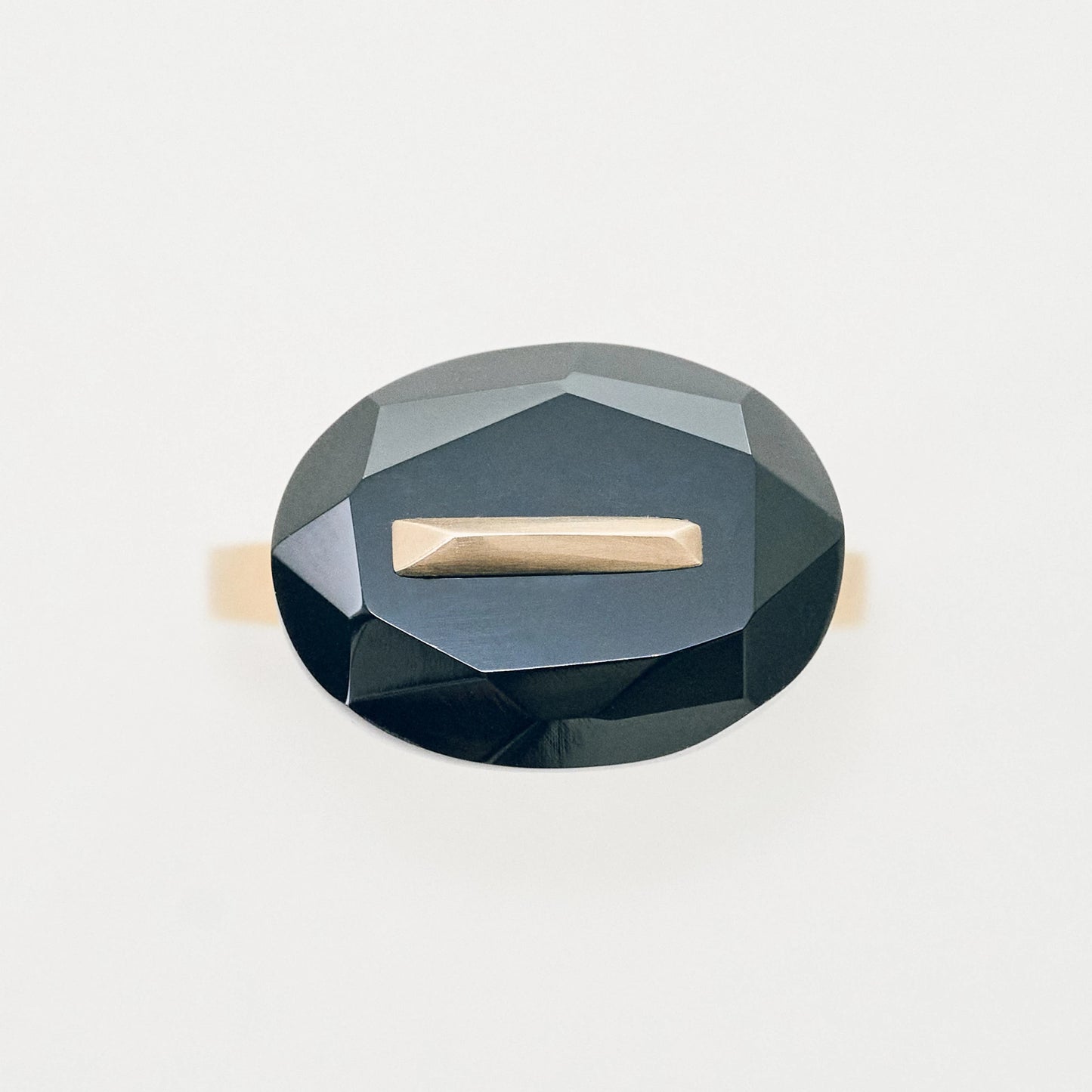 Oval Faceted Gemstone Ring_staple(ブラックオニキス)