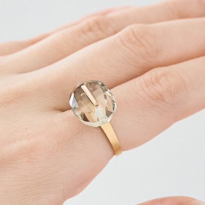 Oval Faceted Gemstone Ring_staple (Bicolor Smoky Quartz)