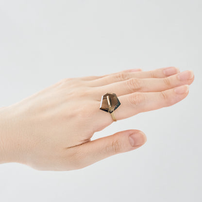 Random Faceted Gemstone Ring_staple (Bicolor Smoky Quartz)
