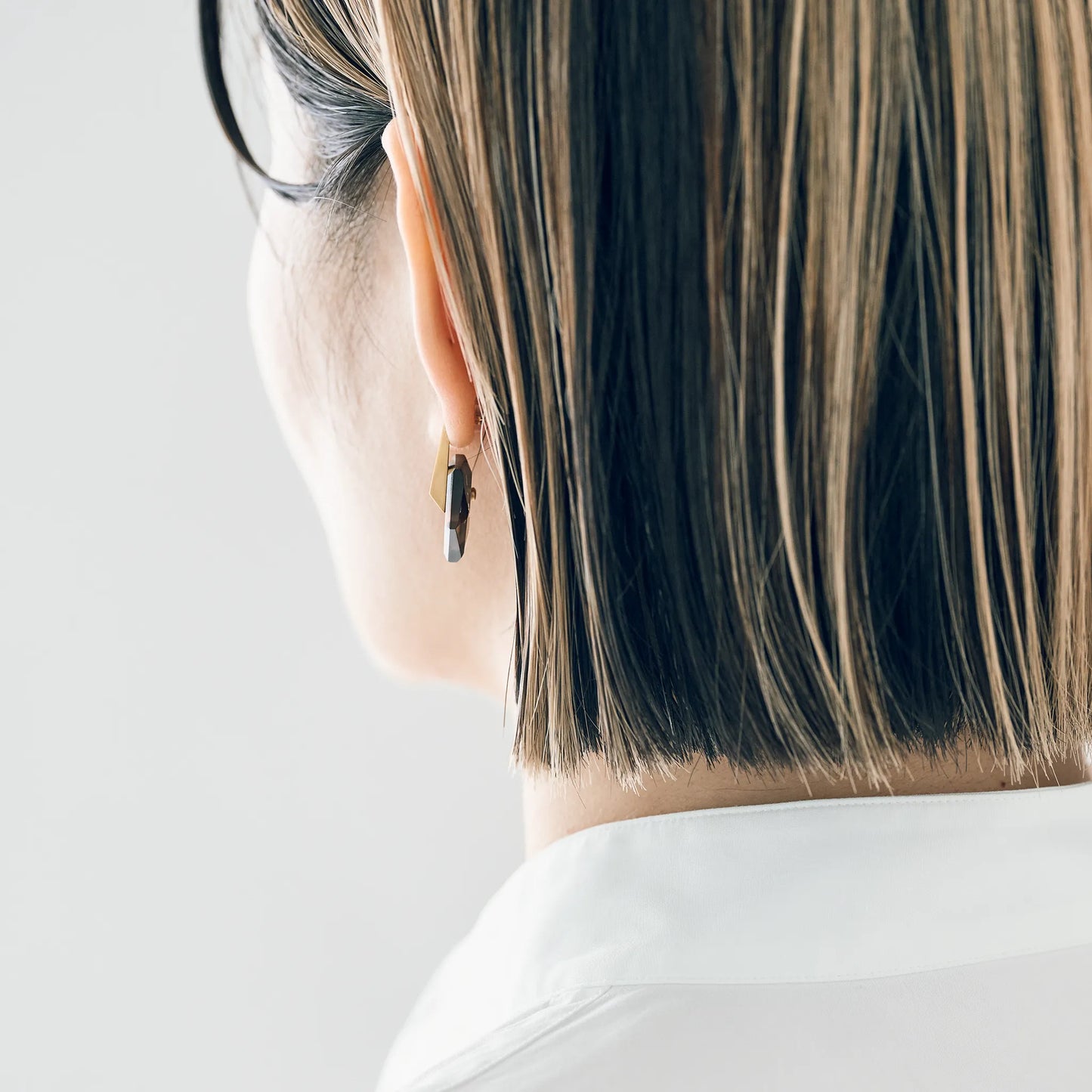 Random Faceted Gemstone Pierce_staple/short(バイカラースモーキークオーツ)