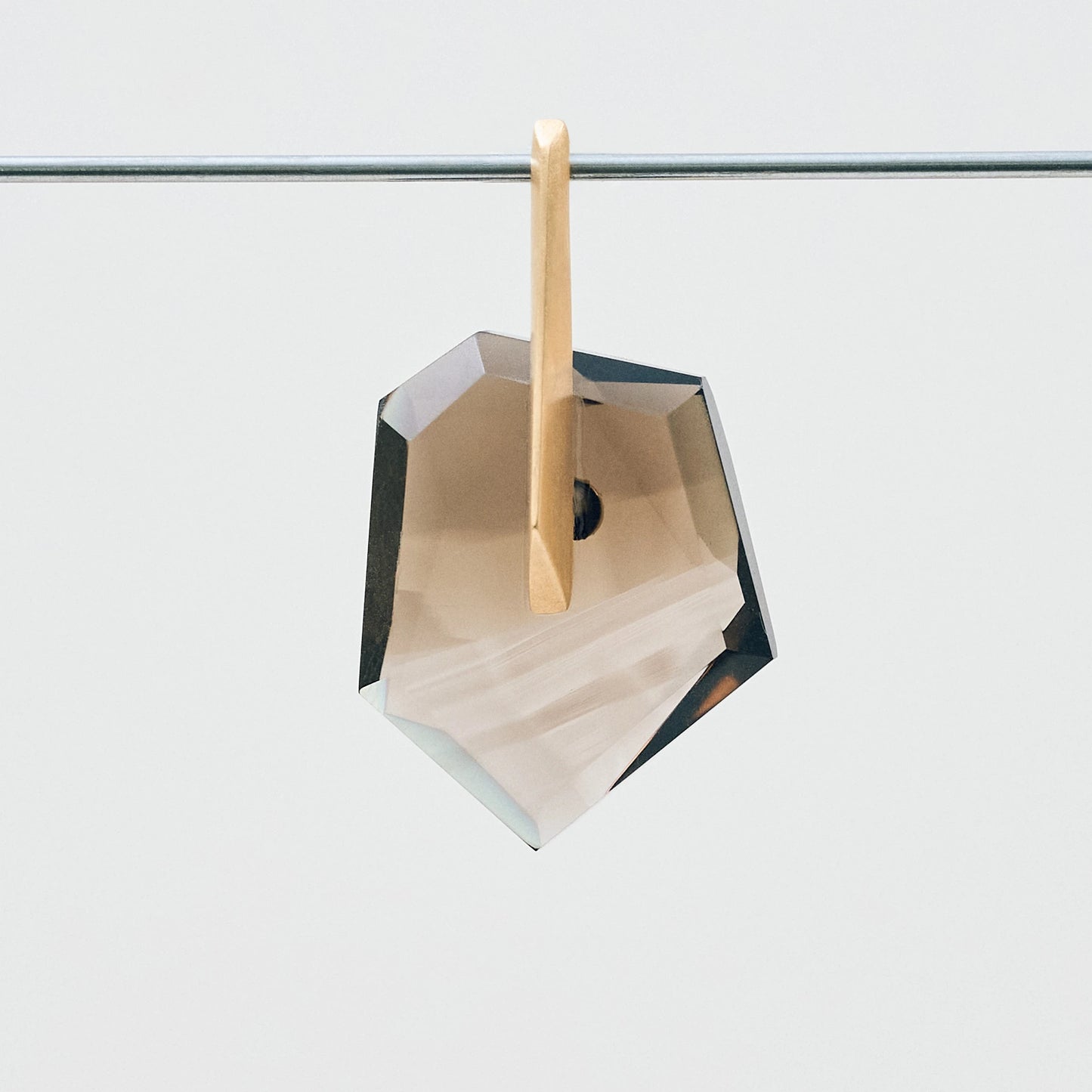 Random Faceted Gemstone Pierce_staple/short(バイカラースモーキークオーツ)