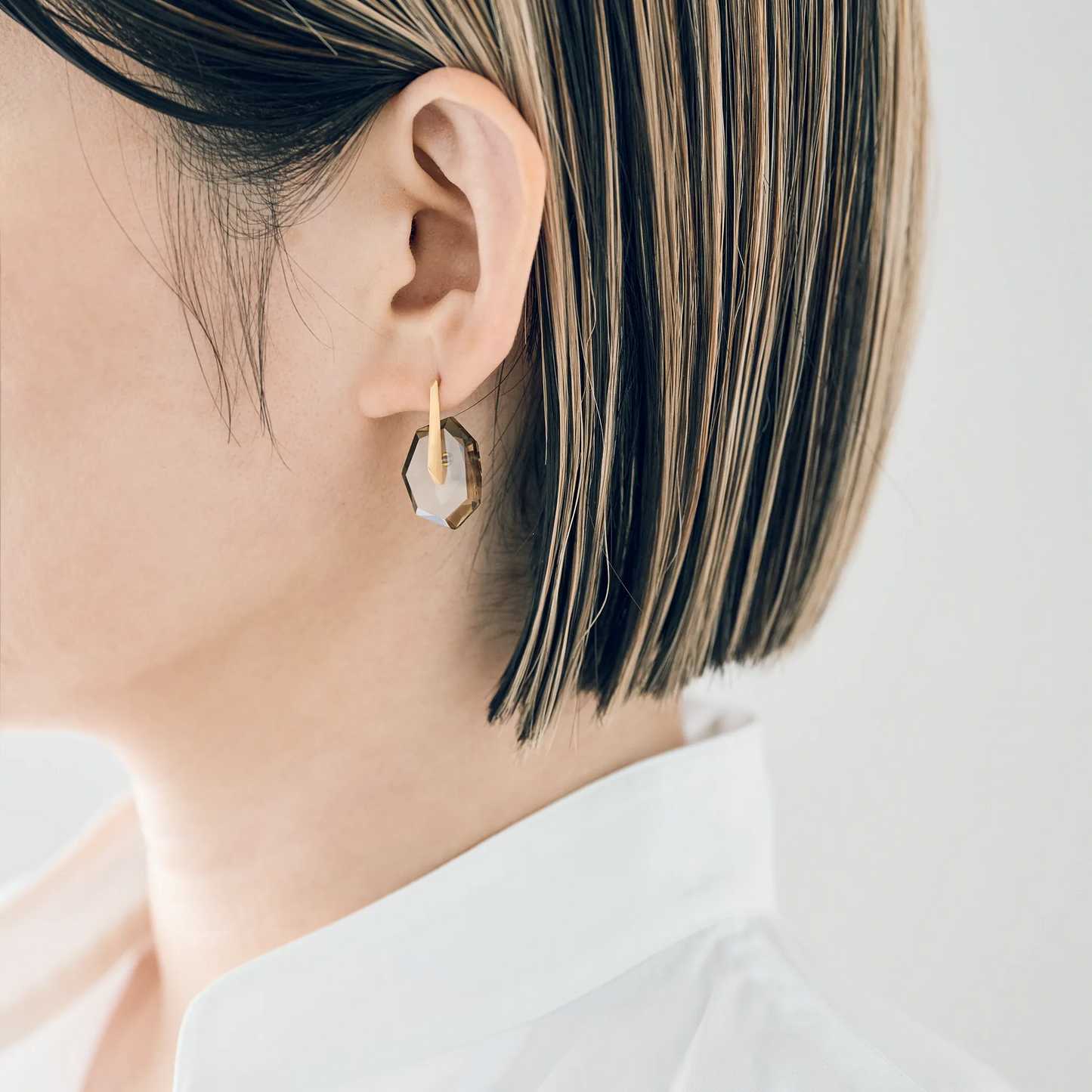 Random Faceted Gemstone Pierce_staple/short(バイカラースモーキークオーツ)