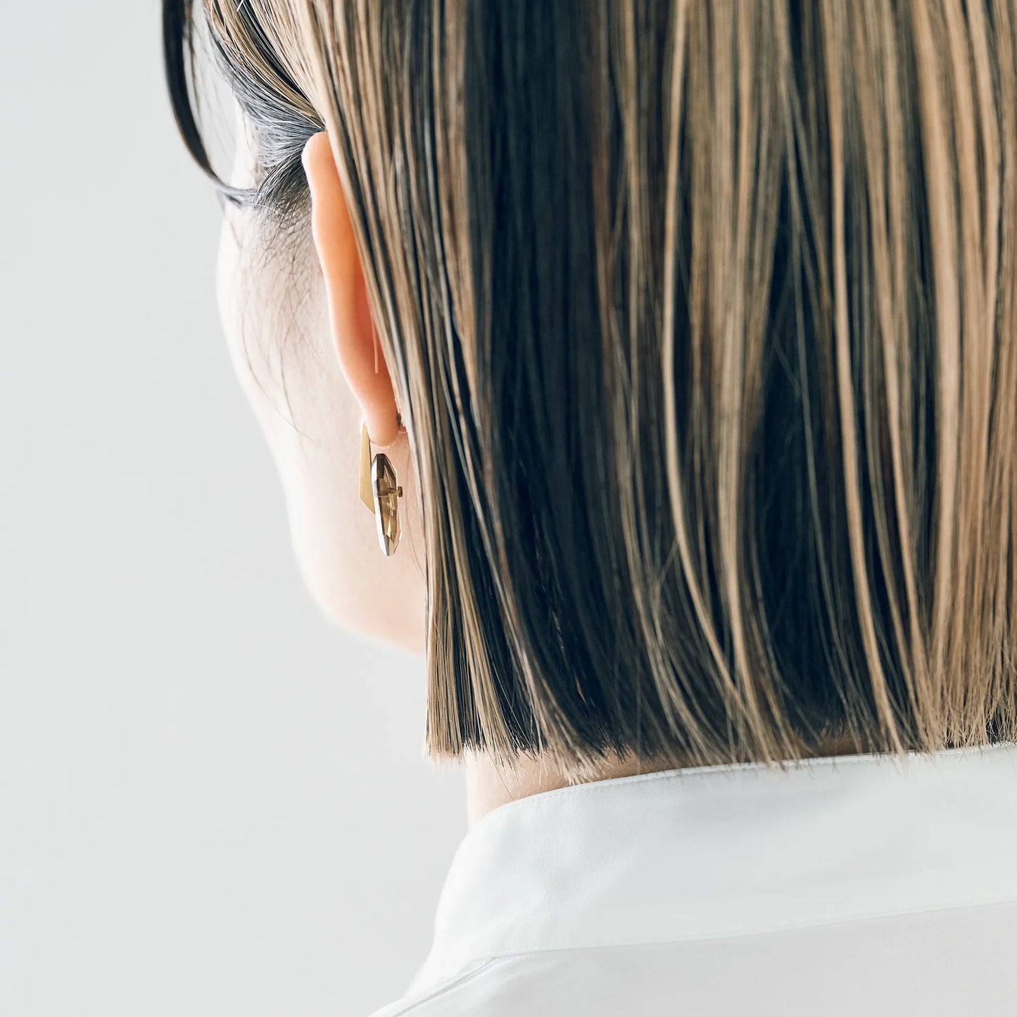 Random Faceted Gemstone Pierce_staple/short(バイカラースモーキークオーツ)