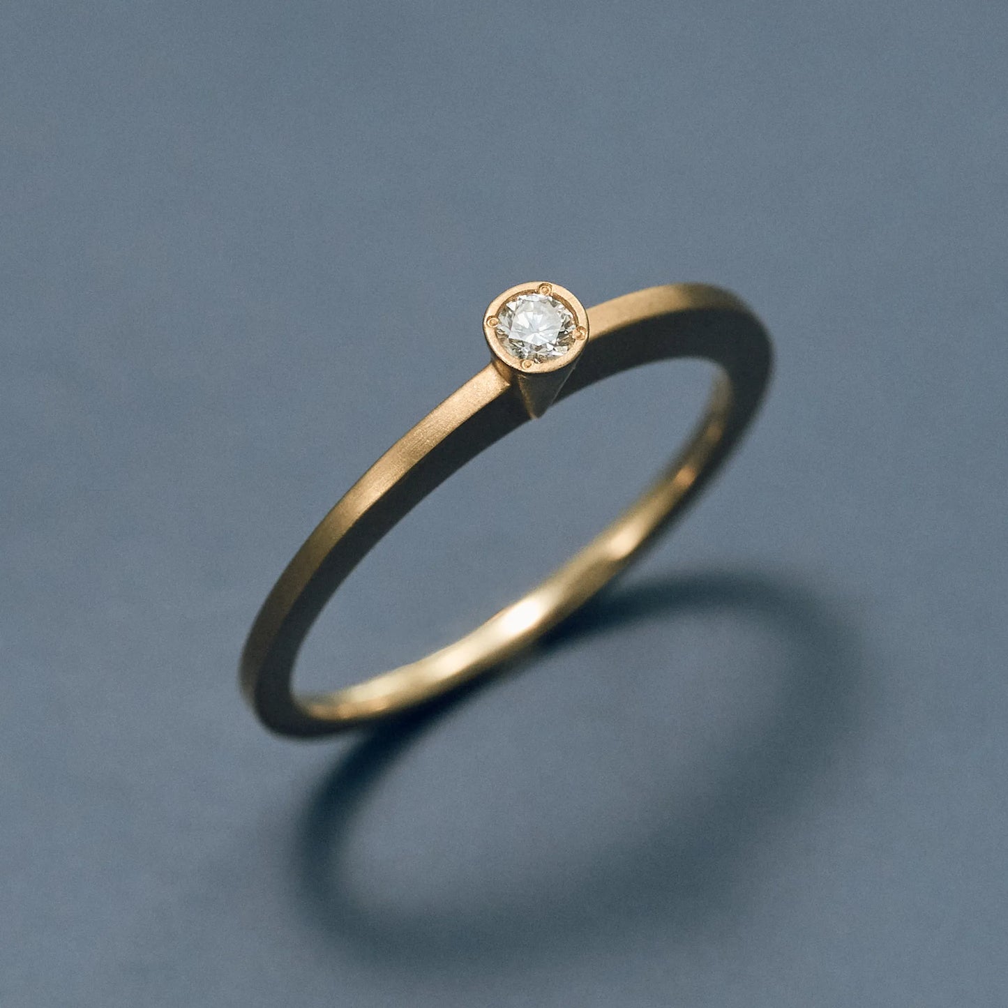 White Diamond Ring_cone