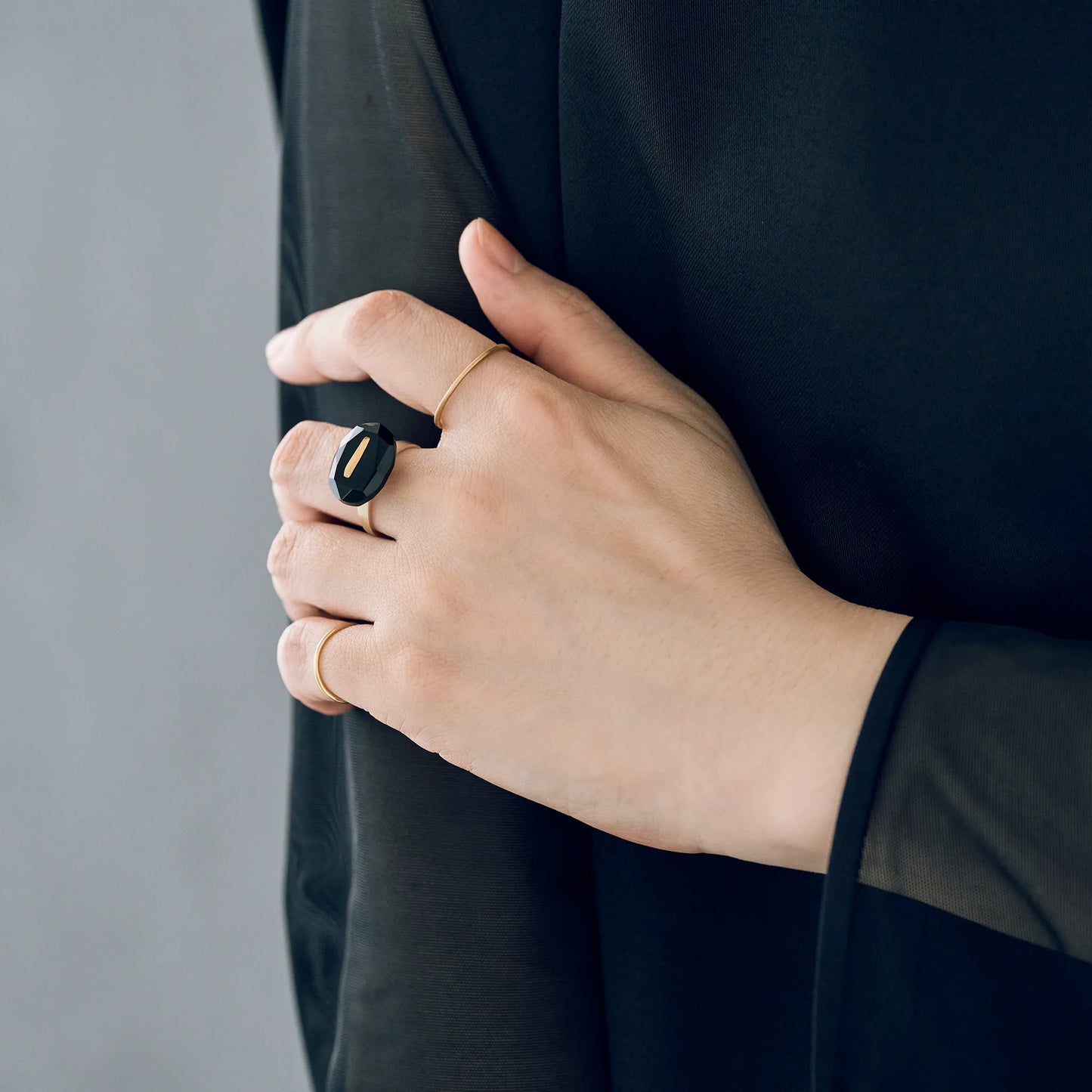 Oval Faceted Gemstone Ring_staple(ブラックオニキス)