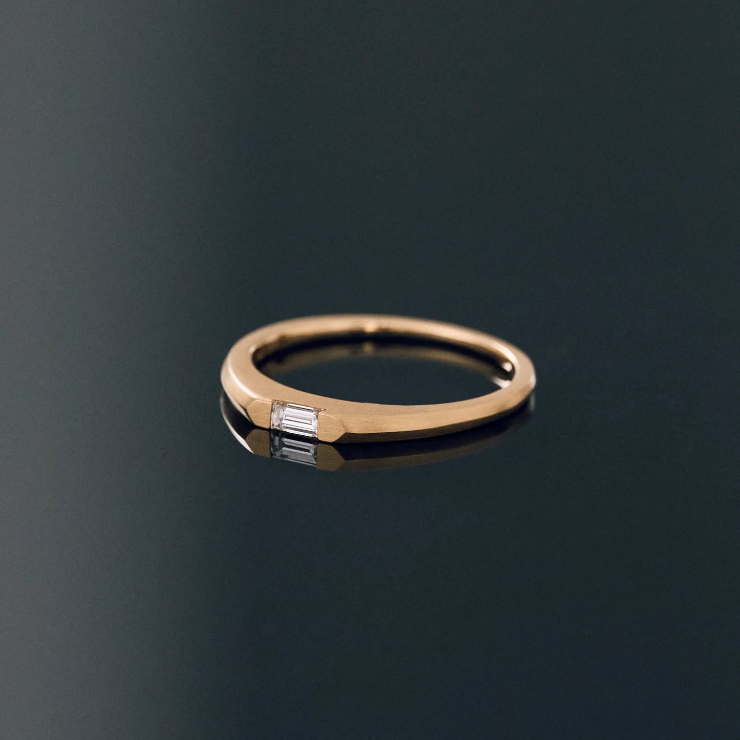 Baguettecut Diamond Ring_signet