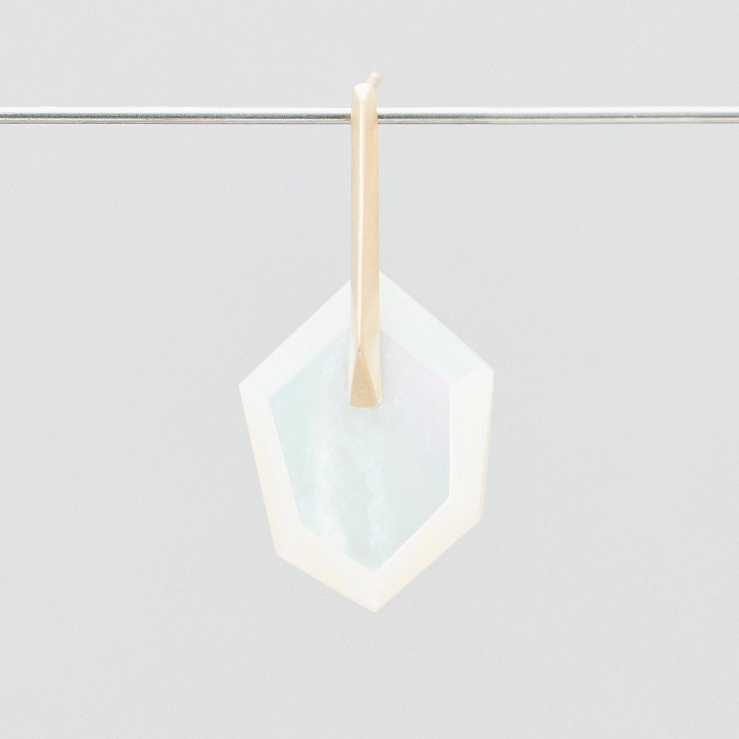 Random Faceted Gemstone Pierce_staple/short (Bicolor Smoky Quartz)