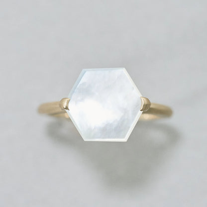 Hexagon Gemstone Ring_node (Mother of Pearl)