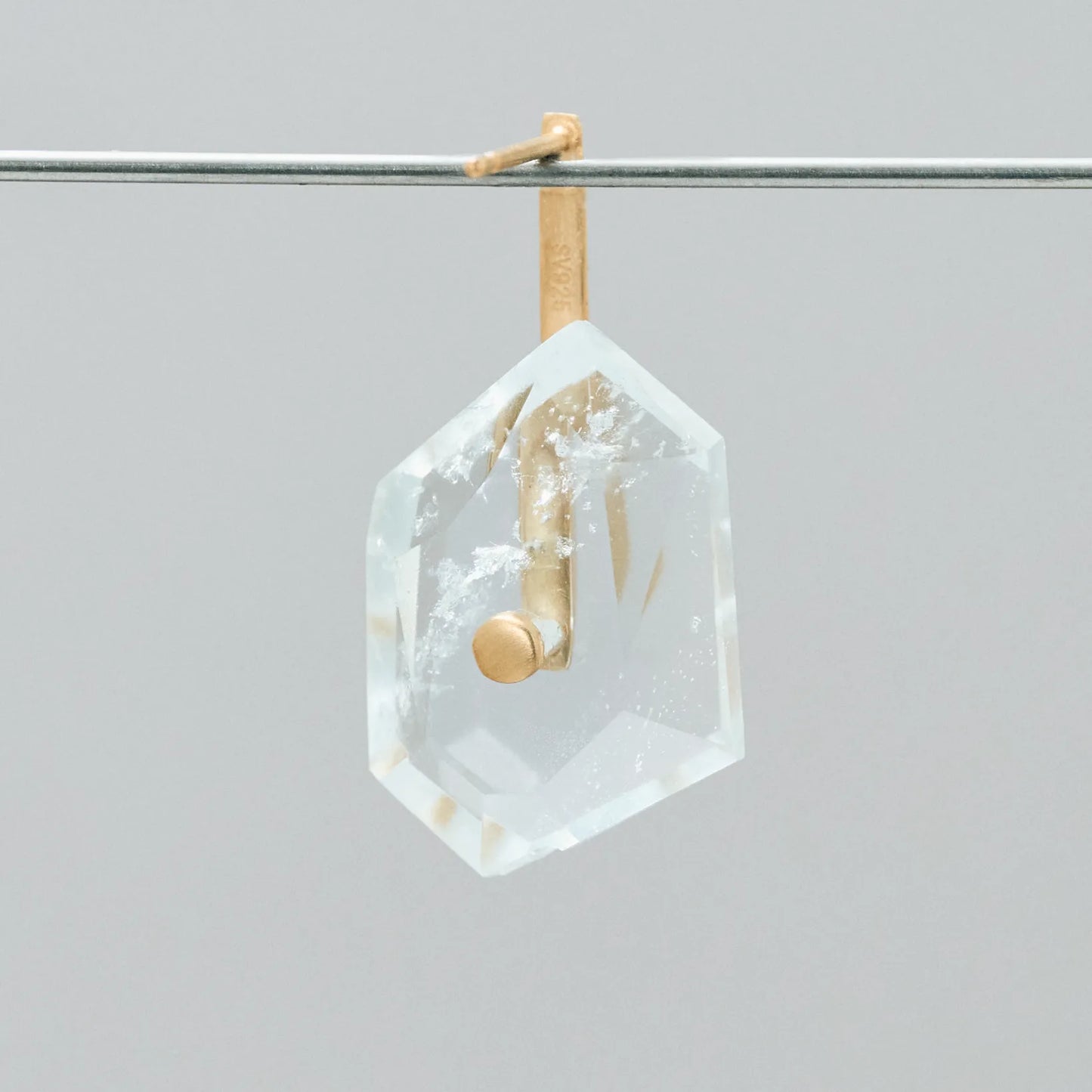 Random Faceted Gemstone Pierce_staple/short (Bicolor Smoky Quartz)