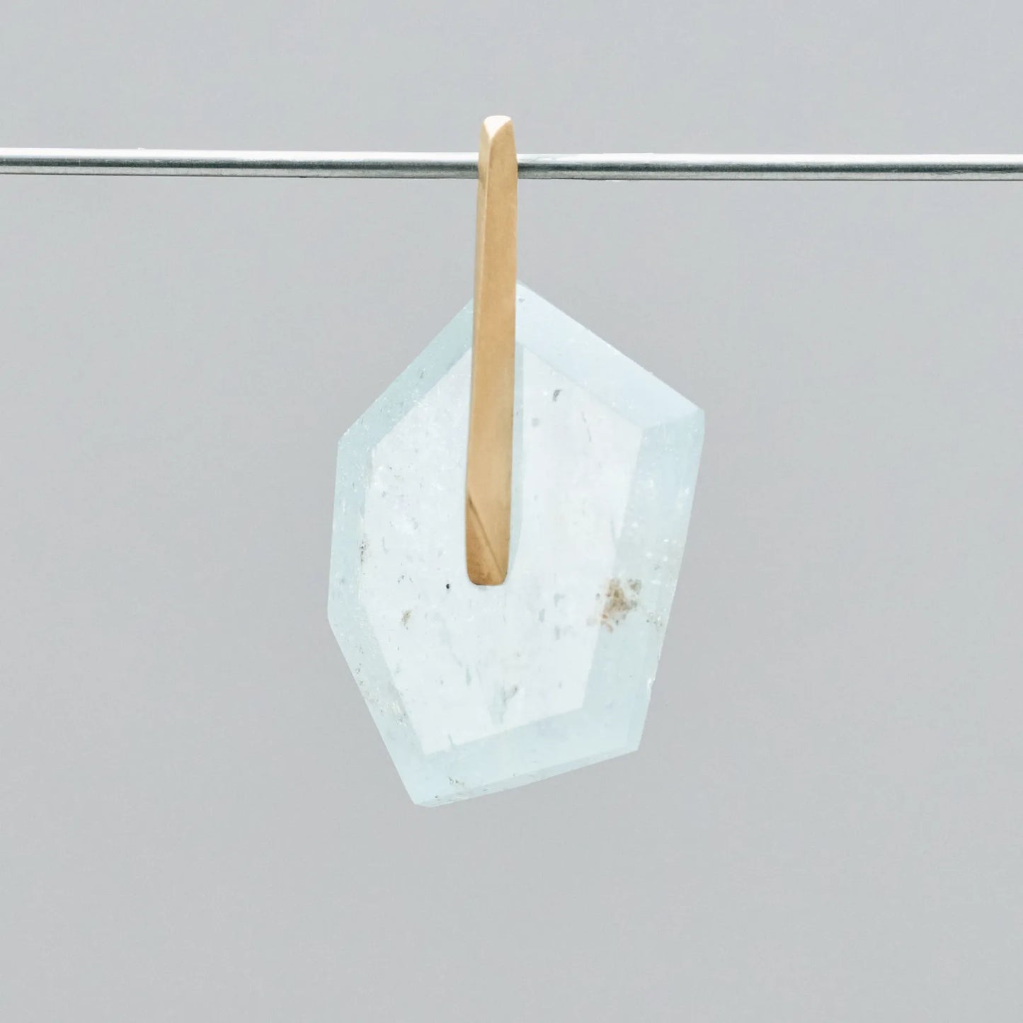 Random Faceted Gemstone Pierce_staple/short (Bicolor Smoky Quartz)