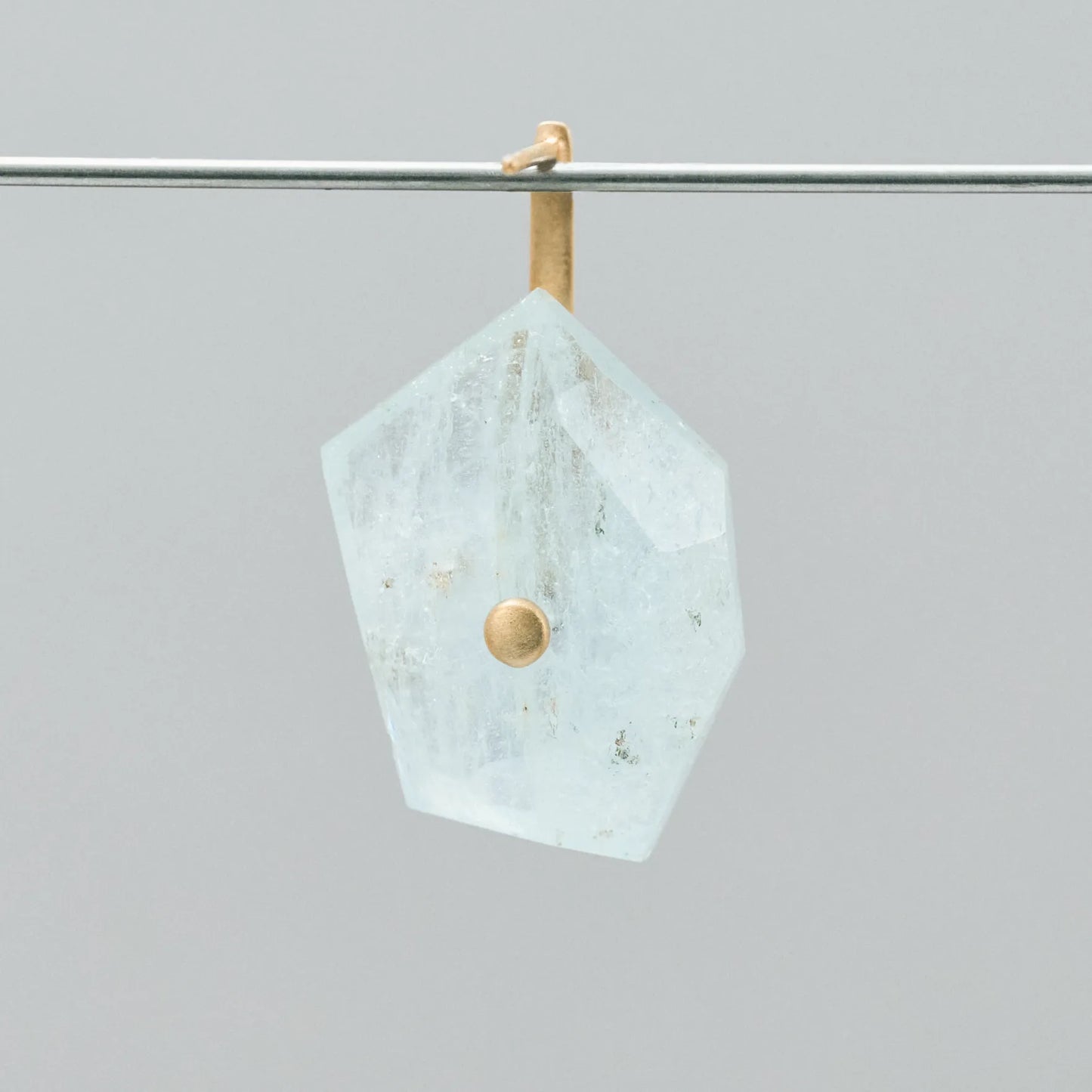 Random Faceted Gemstone Pierce_staple/short (Bicolor Smoky Quartz)