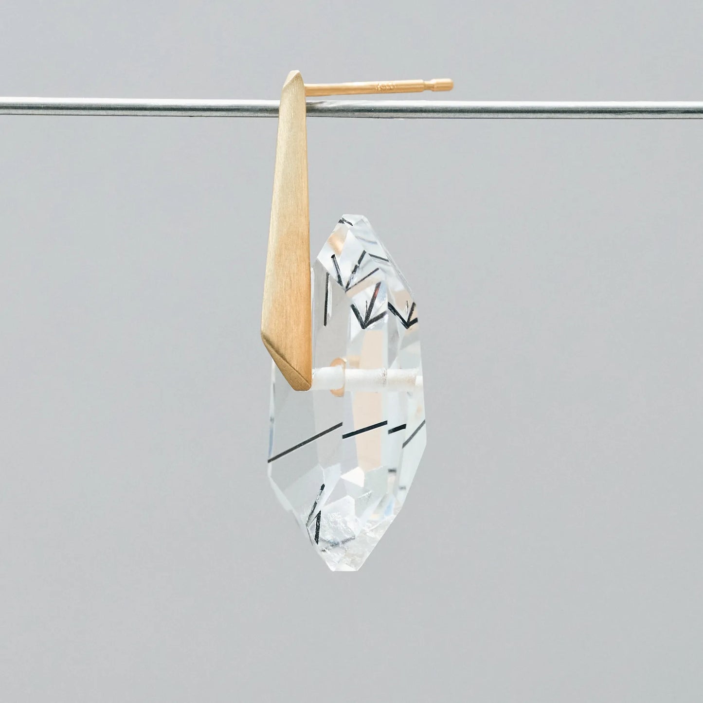 Random Faceted Gemstone Pierce_staple/short (Bicolor Smoky Quartz)
