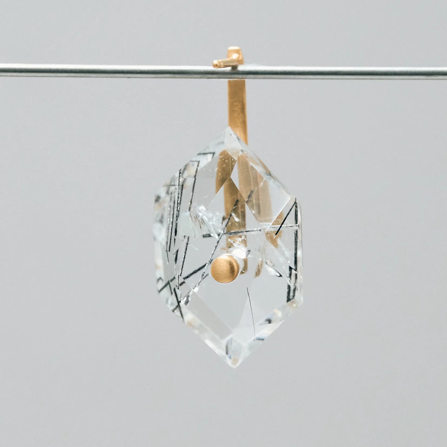 Random Faceted Gemstone Pierce_staple/short (Bicolor Smoky Quartz)