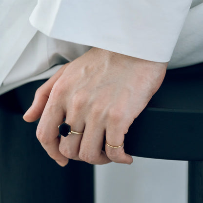 Hexagon Gemstone Ring_node(Black Onyx)