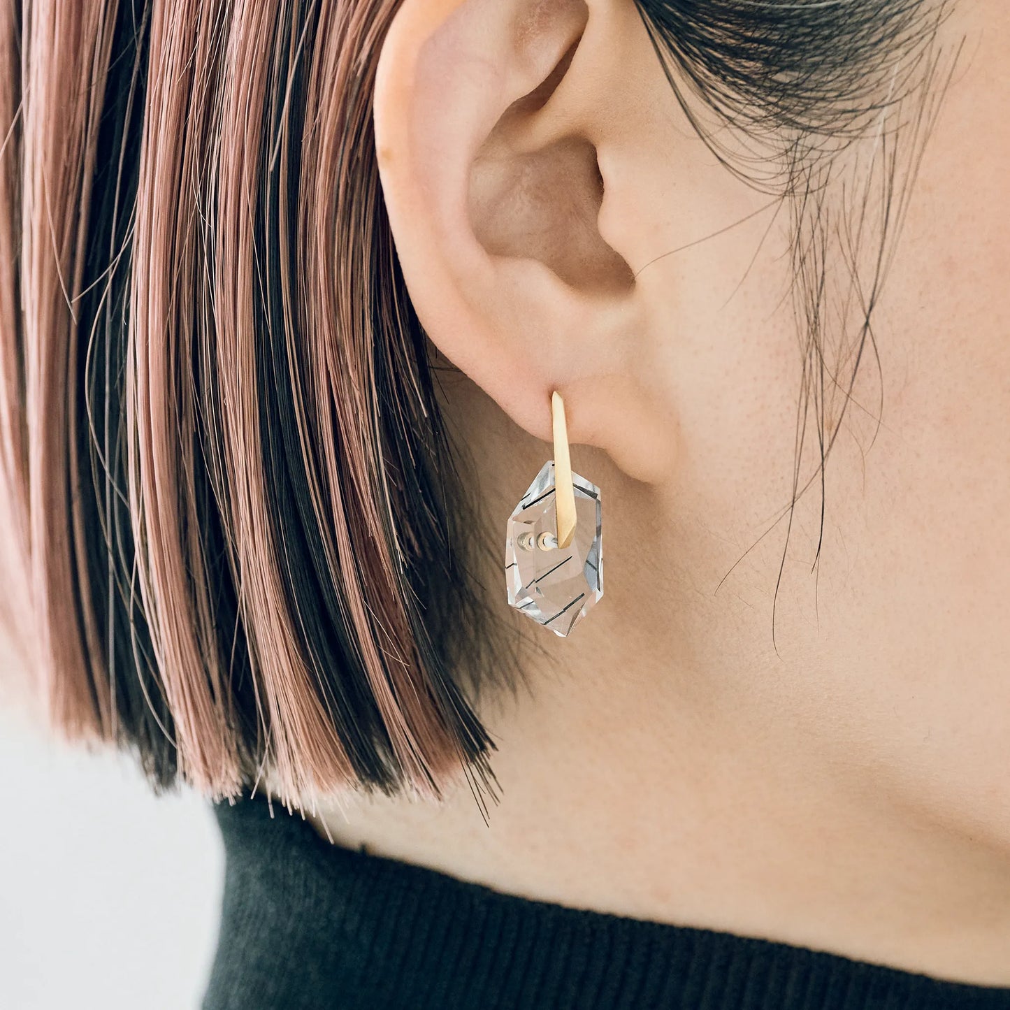 Random Faceted Gemstone Pierce_staple/short (Bicolor Smoky Quartz)