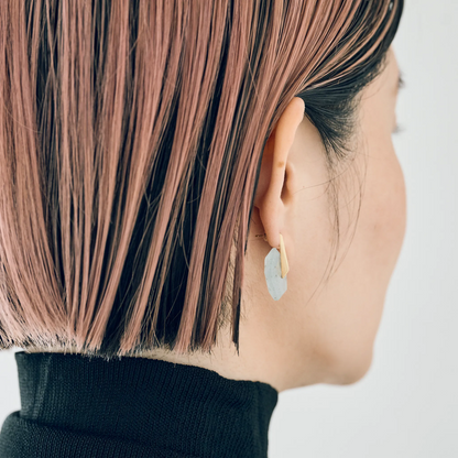 Random Faceted Gemstone Pierce_staple/short (Bicolor Smoky Quartz)