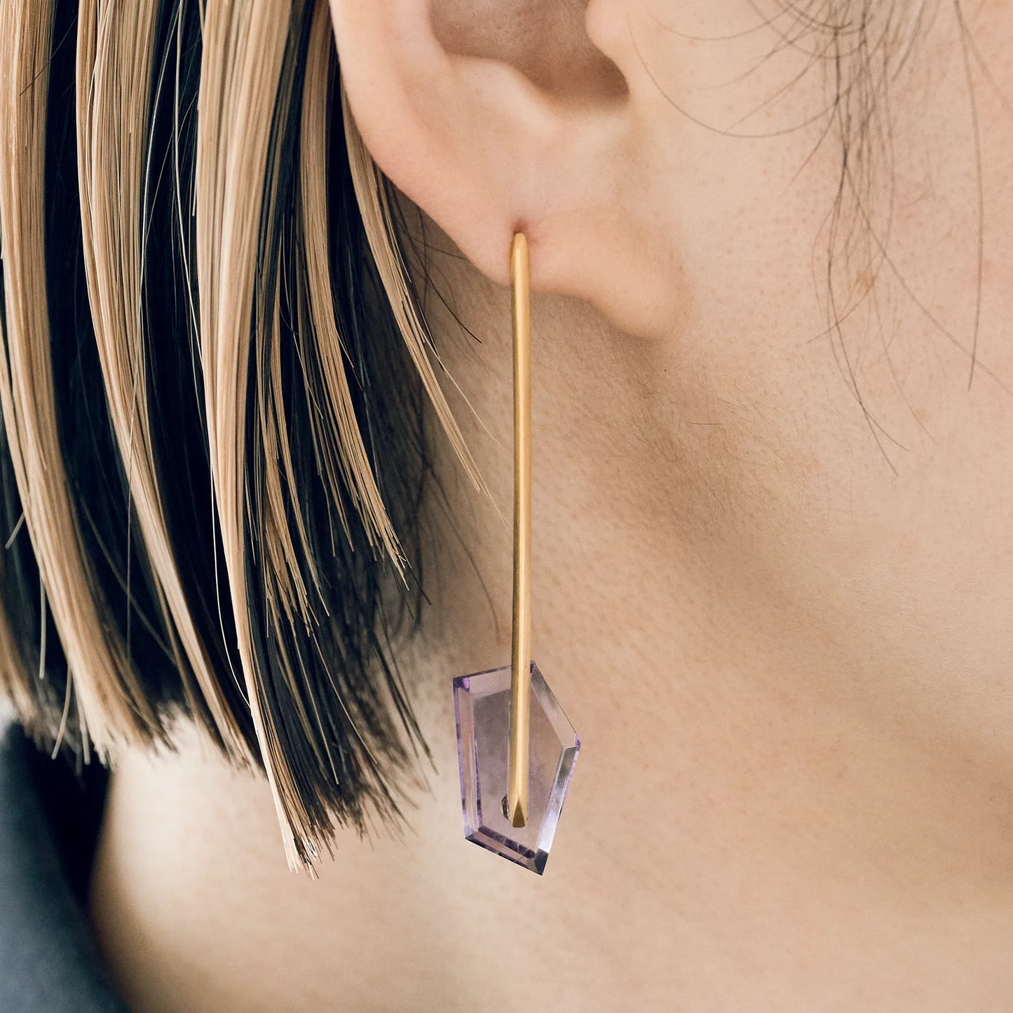 Random Faceted Gemstone Pierce_staple/long (Amethyst)