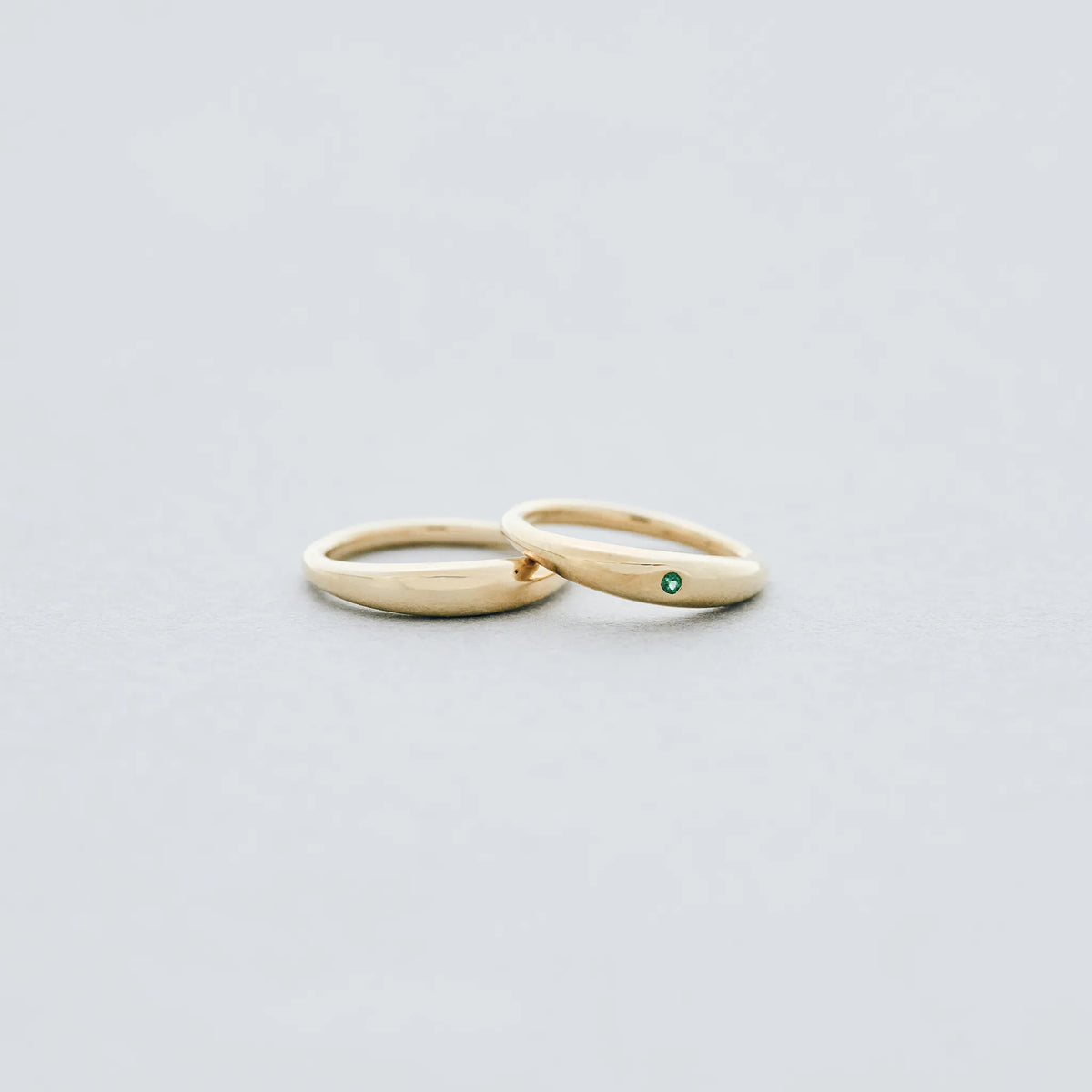 Can choose from two styles: plain metal or set with one birthstone.