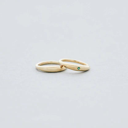 Can choose from two styles: plain metal or set with one birthstone.