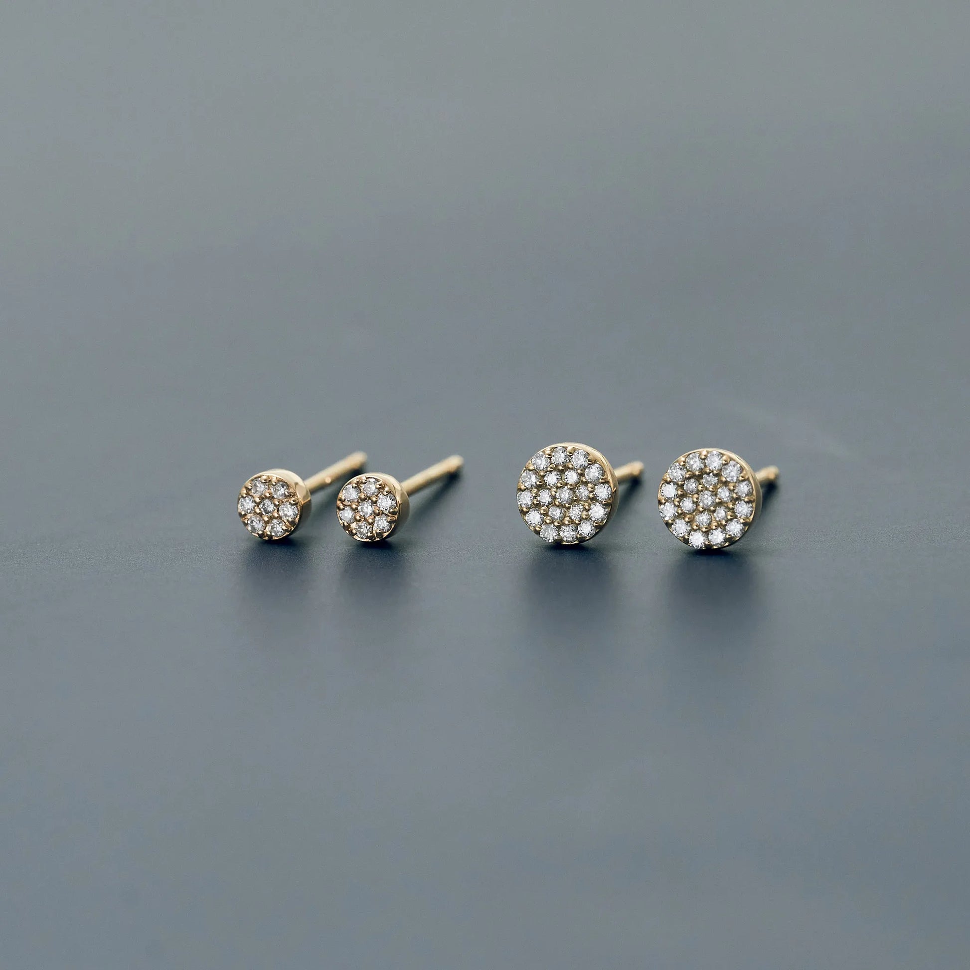左：0.01ct　右：0.03ct