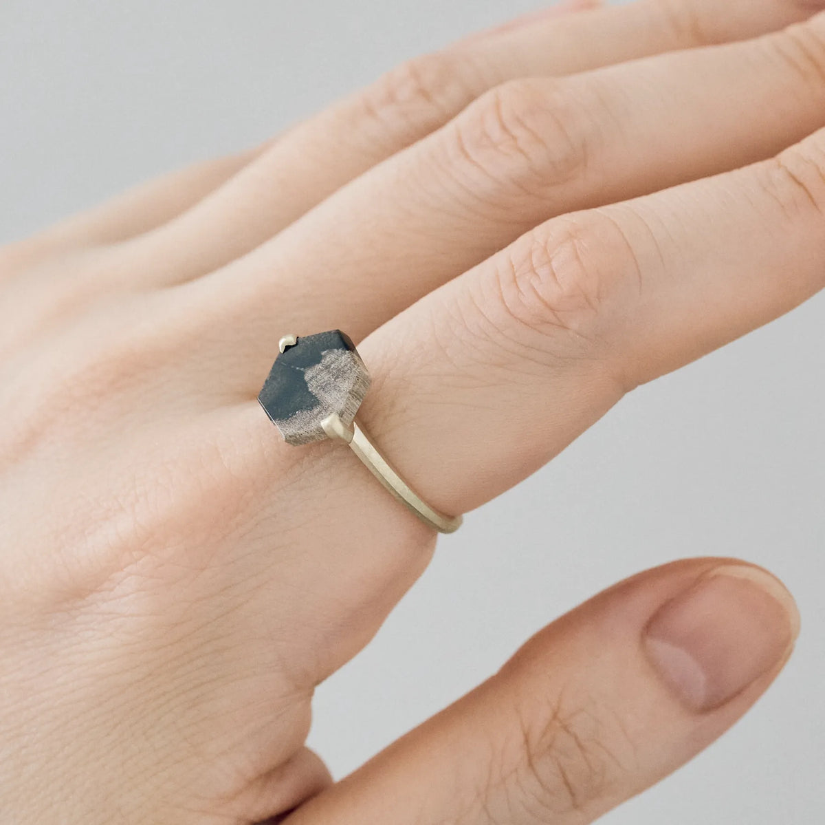 Hexagonal Gemstone Ring_node(ペトリファイドウッド)
