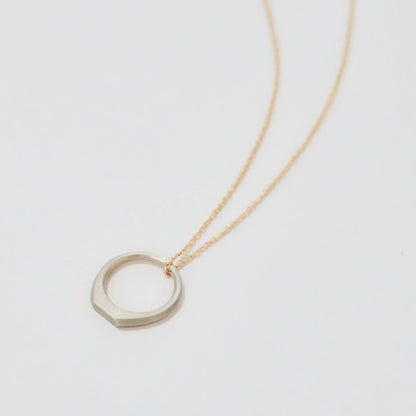 alt
[ Chain set option example ] Baby ring K18 champagne gold × chain K18 yellow gold *Chain option: K18/K10 yellow gold only