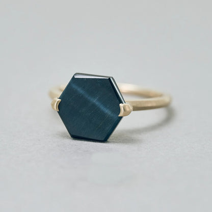 Hexagonal Gemstone Ring_node(Hawk's Eye)