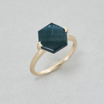 Hexagonal Gemstone Ring_node(Hawk's Eye)