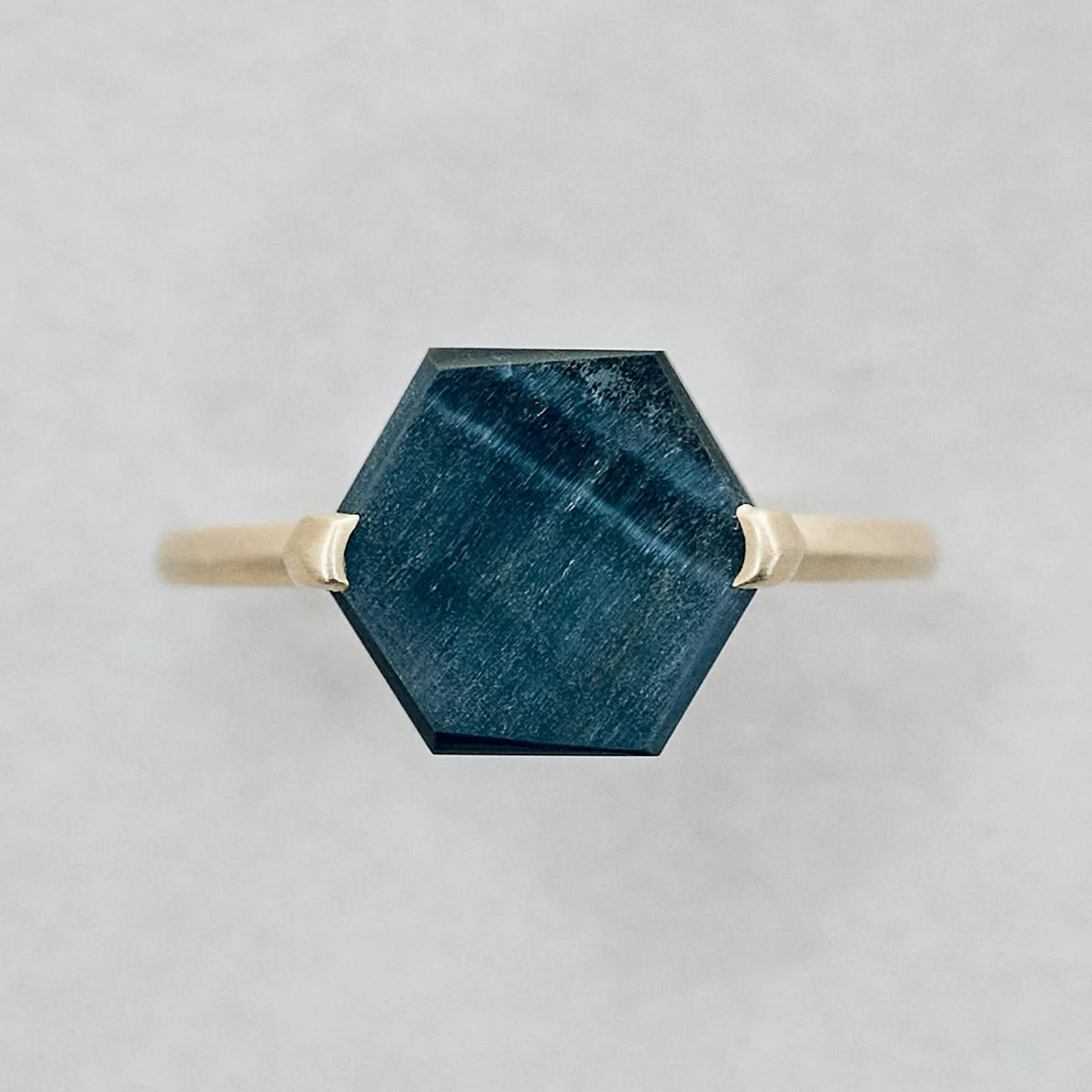 Hexagonal Gemstone Ring_node(Hawk's Eye)