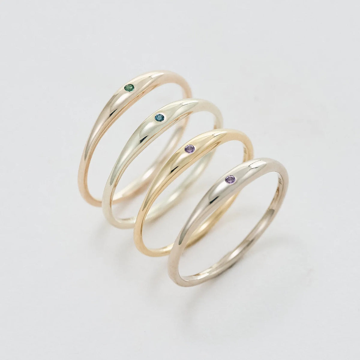 (from top) 10K yellow gold / 18K yellow gold / 10K champagne gold / 18K champagne gold