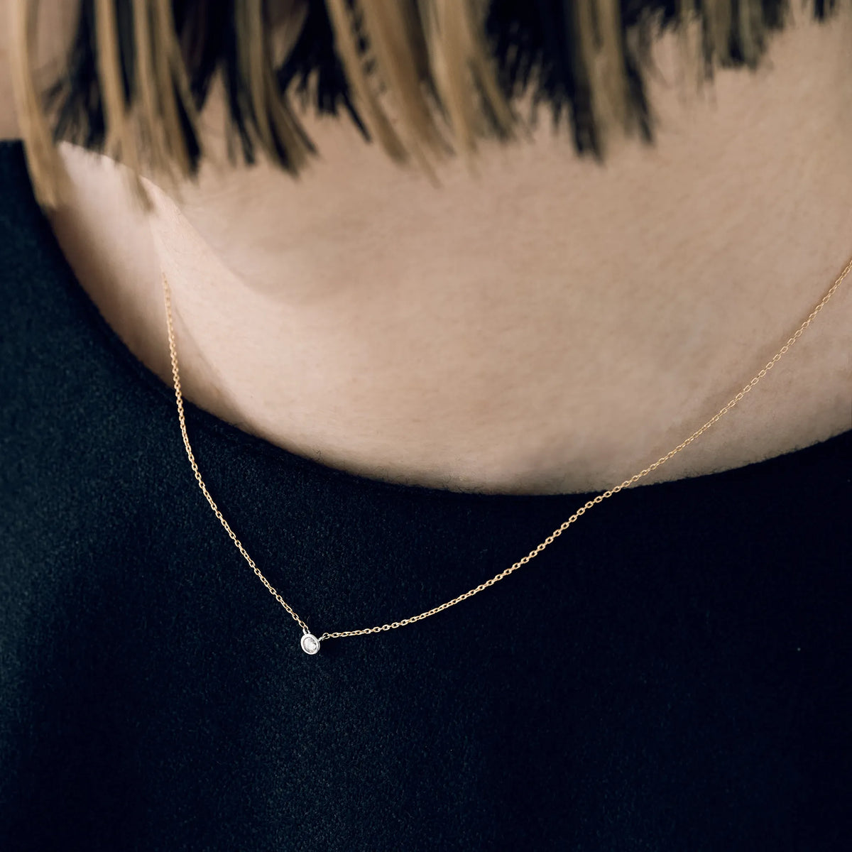 [ On-model image ] 0.04ct
