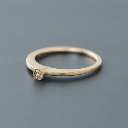 LightYellow Diamond Ring_cone