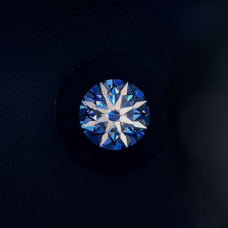 “Heart & Cupid,” a hallmark of diamonds made by Granberger (the image shows an 8-arrow pattern)